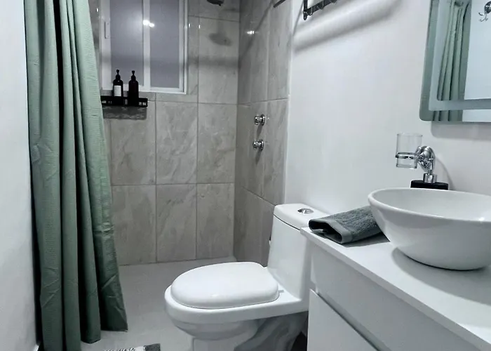 T201 - 1bdr - 1bth Apartment *